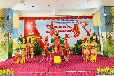 RỘN RÀNG CÁC HOẠT ĐỘNG CHÀO MỪNG NGÀY 30/4   